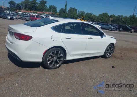2015 Chrysler 200 C z USA, uszkodzony, nr VIN 1C3CCCEG2FN678485